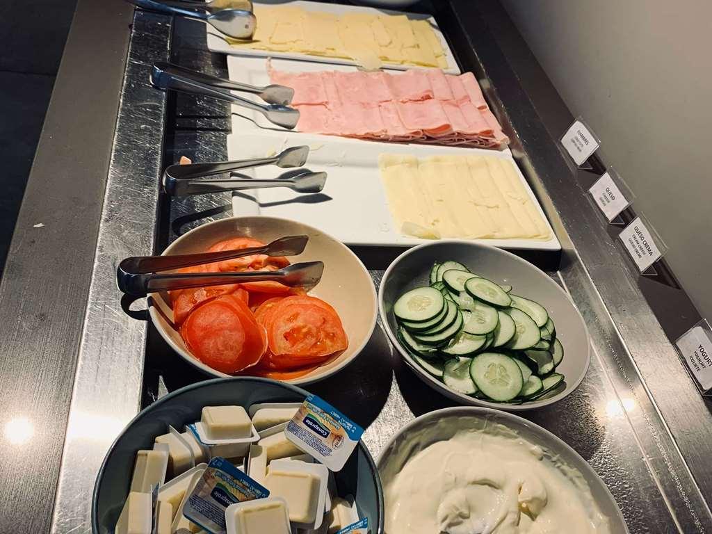 Ibis Styles Montevideo Biarritz Ξενοδοχείο Εστιατόριο φωτογραφία